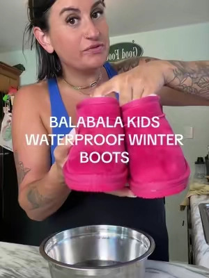 Cozy waterproof winter boots that keep little feet warm and dry all season. @balabala.kids #waterproofboots #kidswinterboots #winterboots #balabala #kidsboots 
