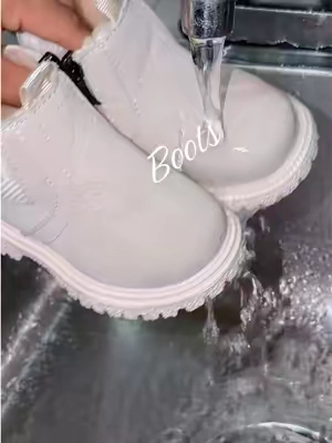 Las botitas más lindas que van a utilizar nuestros peques en este invierno #boots #botaspsraniños #kidsboots #dealsforyoudays 
