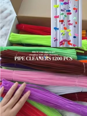 let’s get creative 🪼🌸💛 #pipecleanerart #pipecleanercrafts #pipecleaners #diyqueen #pipecleanerdiy 