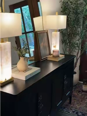 truly was not expecting this level of quality and detail! 🙌 absolutely stunning lamps that have honed marble bases that Illininate separately from the lamp and give the most beautiful glow. They even have USB/USB-C charging ports on the sides✨#tablelamp #lamps #nightstand #homedecor #ambientlight 