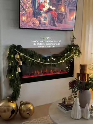 the prettiest cedar garland is back 🎄✨🤎 and it instantly makes the whole room feel so cozy for christmas #christmasdecor #viralchristmasgarland #cozylittlechristmas #cedargarland #christmasdecorating 