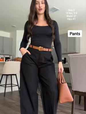 These wide leg linen trouser pants are STUNNING 🤩 🤌🏻 #trousers #trousersoutfit #widelegtrousers #linenpants 