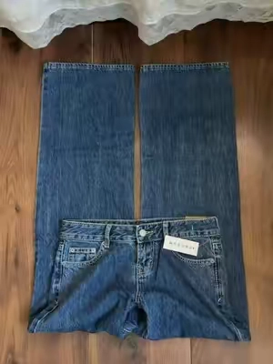 Pacsun zoe lowrise jeans in the most beautiful dark wash 🤎 perfect for fall #pacsunjeans #2000s #lowrisebaggyjeans #falloutfits #downtowngirl Zoe dark wash jeans fall lover outfit inspo vintage jeans pacsun jeans haul bella swan Elena Gilbert @pacsun 