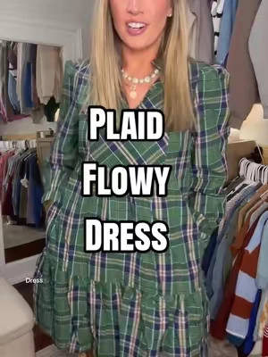 Such a gorgeous print and fit for the holidays!! Selling quick! @asvivid_fashion #plaiddress #christmasdress 