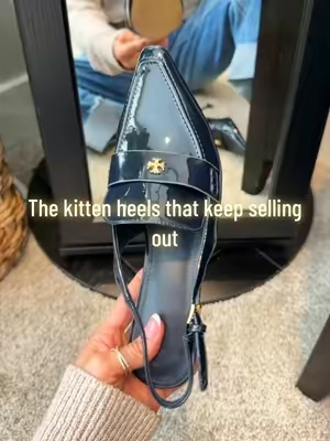 These are the kitten heels they keep selling out. No wonder! 👀 @Coutgo Fashion #kittenheels #pointedtoeheels #lookforless #elevatedstyle #falldealsforyou 