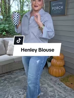 A classy collard shirt is a closet must🤎🍂@TanmingFashion #henleyshirt #falloutfits #falltops #midsizefashion #CapCut 