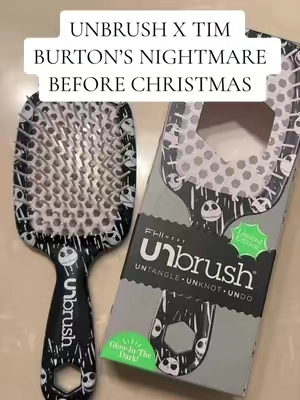 UNBRUSH X TIM BURTON’S NIGHTMARE BEFORE CHRISTMAS!! they have jack, sally, and oogie boogie and i think i need them all!!!  #unbrush #nightmarebeforechristmas #jackskellington #thenightmarebeforechristmas #TimBurton 