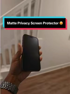 It’s just something about the smooth texture and look of matte 😍😍 #matte #privacyscreenprotector #iphonescreenprotector #mattescreenprotector 
