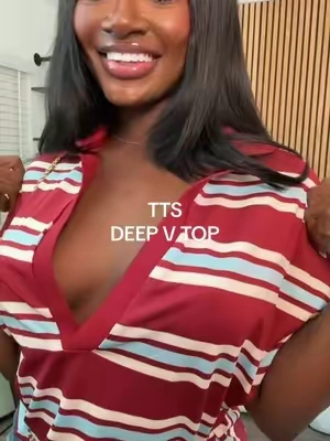 Cute fall color top with the deep V… I’m weeeing a size medium #deepvtop #stripeshirt #vnecktshirt 