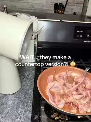 No range hood? This portable countertop range hood helps pull in cooking smoke and odors right where you’re cooking 🙌 Perfect for countertop griddles, woks, hot pots and kitchens without an overhead vent! #CountertopRangeHood #PortableRangeHood #KitchenVent #KitchenGadgets  