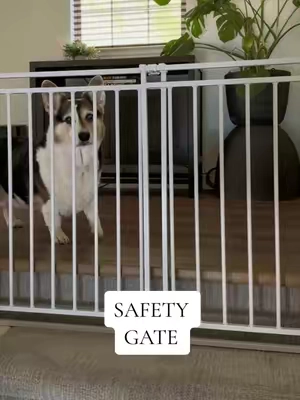 Check measurements to make sure it fits your space! Use the gate to keep your baby safe or separate space for your pets 💕 #babygate #petgate #safetygate #stairgate #babyproofing 
