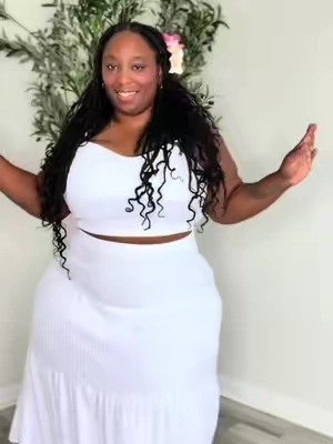 I am never disappointed with this outfit. It is so pretty #plussize #fashion #skirt #tiktokshop #foryou 