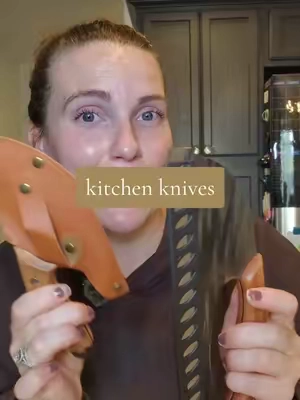 two!  #kitchenutensils #giftsforhim #knives #kitchenknives #tiktokshopcreatorpicks 