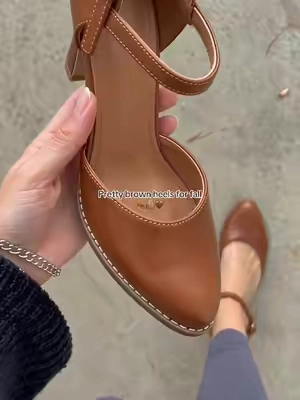 Cute look,cloud-like comfort #heels #chunkyheels #fallshoes #womenshoes #fallstyle 