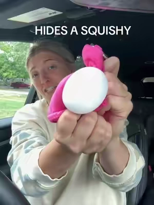 Comfrt squishy keychain. This is so cute!! #girlythings 