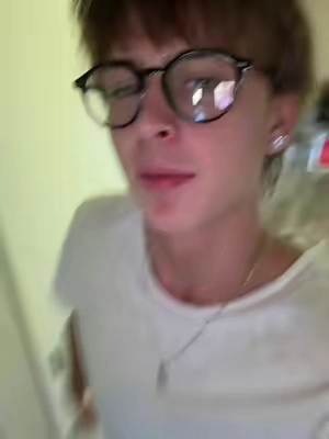 Holy remix #tiktokshop #fashiontiktok #fashion #fit #glasses 