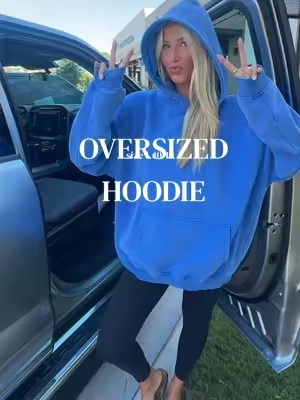 Wearing bright blue!!!🩵 #oversizedhoodie #hoodie #bluehoodie #sweatshirt #oversizedsweatshirt 