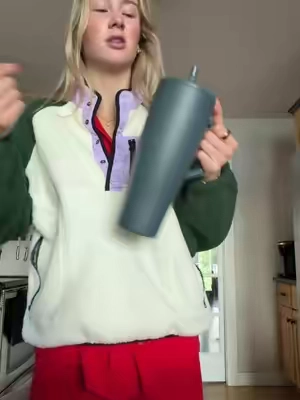 Why am I dressed like Santa’s elves lmao #waterbottle #icewater #icecold #tumbler #leakprooftumbler 