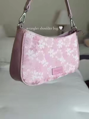 in love with this wrangler purse 🫶 #wrangler #shoulderbag #purse #wranglerpurse #AuthenTik 
