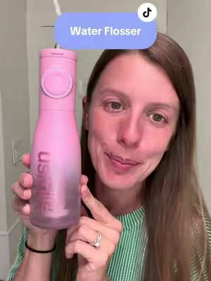 The clean feeling after using the USmile C30 💦🦷 Such an easy addition to my routine! @usmile.official #usmile #c30waterflosser #dentalflosser #waterflosser #dealsforyoudays 