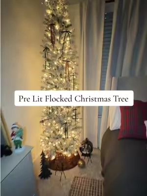 #christmastree #christmasdecor #flockedchristmastree 