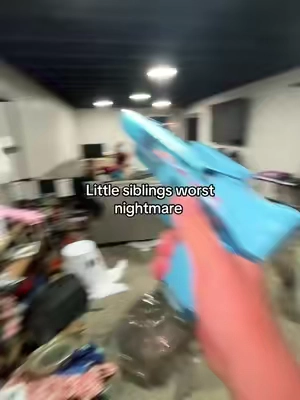 Ts too fun #tiktokshop #blowthisup #fyp #watergun #littlesibling 