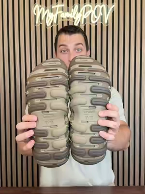 #crocsechoclog #crocsclogs #clogs #camoshoes #camocrocs 