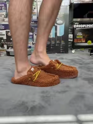 Wally slips are sooo comfy #heydudenewarrivals 