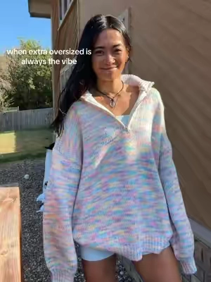 5’0” wearing size small 