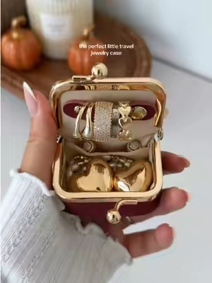 #JewelryCase #MiniJewelryCase #JewelryOrganizer #TravelEssentials #girlythings