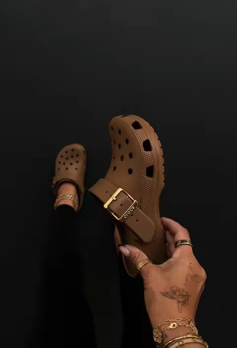 #crocs #fallclogs 