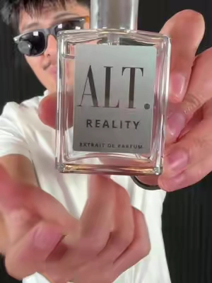 Esto me sorprendió por su parecido! 😳😎 #perfumesdelujo #altreality #colognetiktok #altperfume 