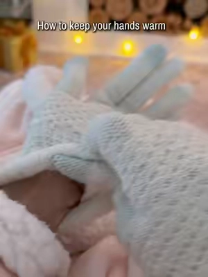 Why didn’t I find this tiny hand warmer earlier omg it’s a game changer 🥶 #HandWarmer #WinterMustHave #PortableHandWarmer #coldweatheressentials 