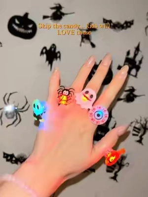 Kids are sure to love this cool and safe gift compared to candy. 🎃😍 50pcs LED Lights Halloween Ring Light Up Pumpkin 🎃#halloween #spookyseason #halloween2026 #MustHave #HalloweenMakeup