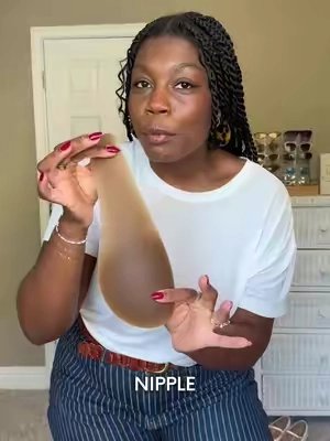 It’s a no-bra fall, y’all 🍂🤎 CAKES Lift sold out in just 5 days for a reason 👀 Your easy 3-in-1 for lift, shape + coverage under all your favorite tops — especially those fall transition pieces. #falloutfits #cakesbody 