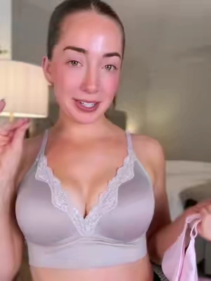 @MaidenformOfficial no wire poking, no seams showing under my shirt, just comfy shape & lift #TikTokShopFinds #TikTokMadeMeBuyIt #Maidenform #seamlessbra #wirefreebra 
