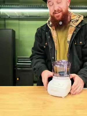 The Cuisinart 3 cup mini chopper is really a must have #cuisinart #minichopper #foodprocessor 
