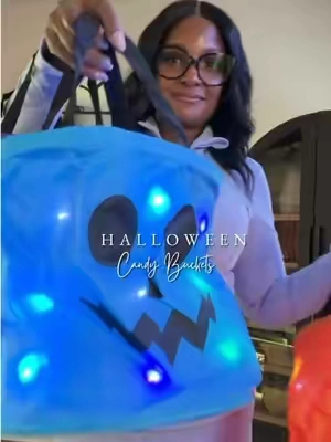 The CUTEST Halloween candy buckets! 🎃👻✨  These light up trick or treat buckets are perfect for Halloween night, parties & spooky season fun. The kids are going to LOVE these! ♥️ #fall #halloween #halloweenpartyideas #tiktokshopcreatorpicks #tiktokshopfalldealsforyou 