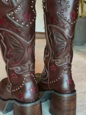 RUNNN. I already know these are dissapearing again @Dolls Kill 