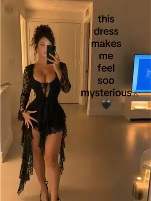 😩🖤 #blackdress #flowydress #dress #elegantdress #ruffledress 