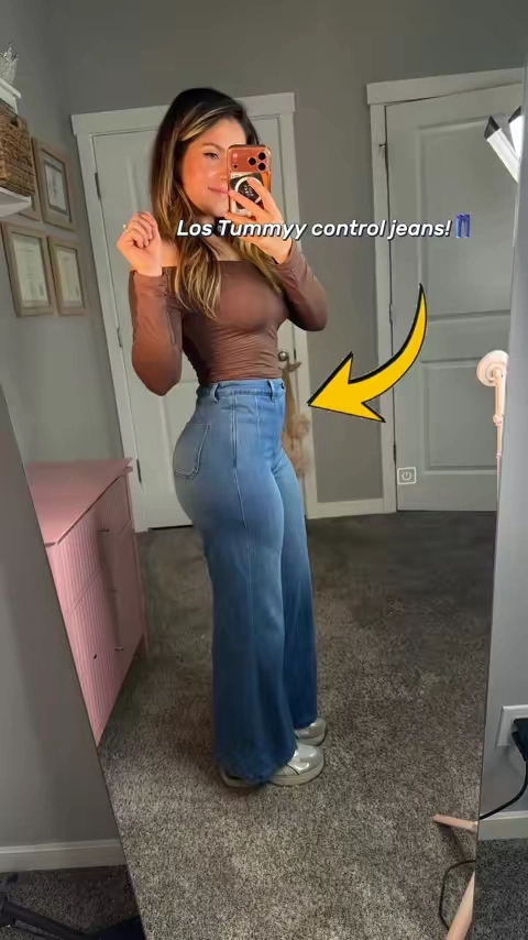 Los tummyy control viral jeans 👖. . . . #fyp #tiktokshopcreatorpicks #halara #jeans #shapewear 