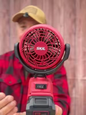 Skil clip fan a fan that you can take anywhere with you and keep you cool while you’re working hard  #fan #tool #skil #tools #cool @SKIL 