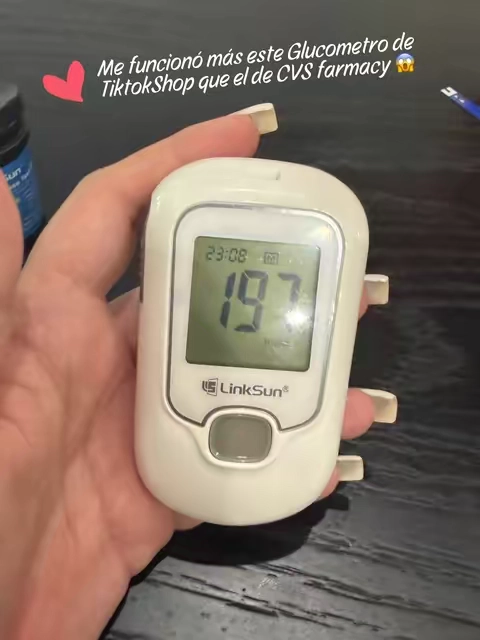 Tengo diabetes gestacional y este Glucometro me mide a la perfección mi nivel de azúcar en sangre  #diabetes #glucose 
