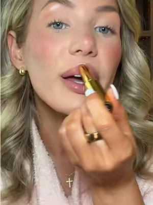 A Latte Love🤌🏼 @Laura Geller Beauty #laurageller #lipcombo #tiktokshopcosmetics #ttsbeautybesties 