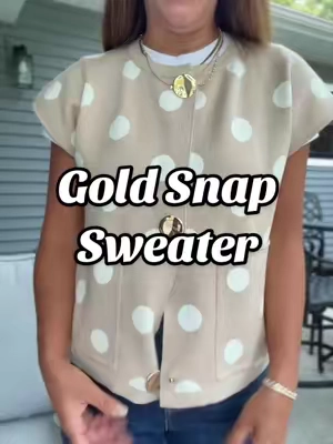 ✨Short sleeve gold snap cardigan sweater. So cute for the office or classroom! #officeoutfit #teacheroutfit #goldaccents #tiktokshopfalldealsforyou #fashionover50 @Ommig 