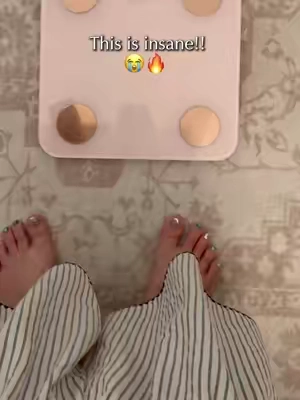 Tired of guessing your real body progress? This smart scale changed my whole fitness game 🤯 #SmartScale #FitnessGadget #FitnessGirls #homeworkoutgear 