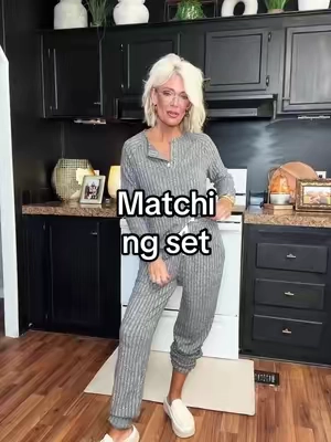 @WIHOLL FASHION matching sets are sooooo comfortable #matchingset 