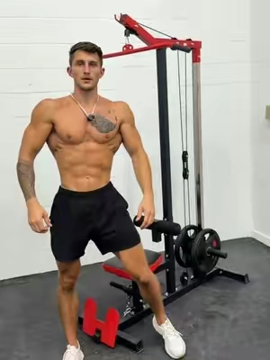 Imagine the back results you’d get with this at home 🔥💪