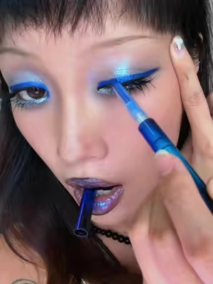 Ocean eyes have entered the chat. 🌊 #KaleidosEyeliners in Moon Mechanic + Miss Matrix Waterproof icy, metallic, cool-toned finishes that hit in one swipe! #icymakeup #blueeyeliner #chromemakeup #bluemakeup