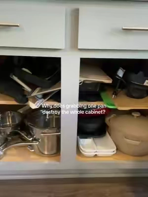 No more crash outs just trying to get the pan I want 😅#potsandpanstorage #potsandpansorganization #kitchenstorage #kitchenorganization #tiktokshopcreatorpicks